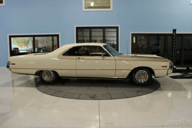 Chrysler 300 Series 1970 image number 5