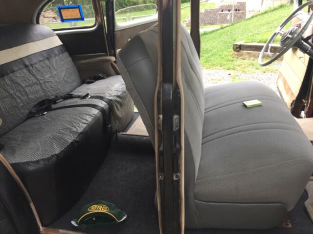 Ford Super Deluxe 1946 image number 6