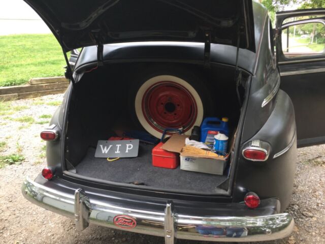 Ford Super Deluxe 1946 image number 8