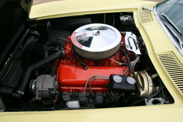 Chevrolet Corvette 1966 image number 16