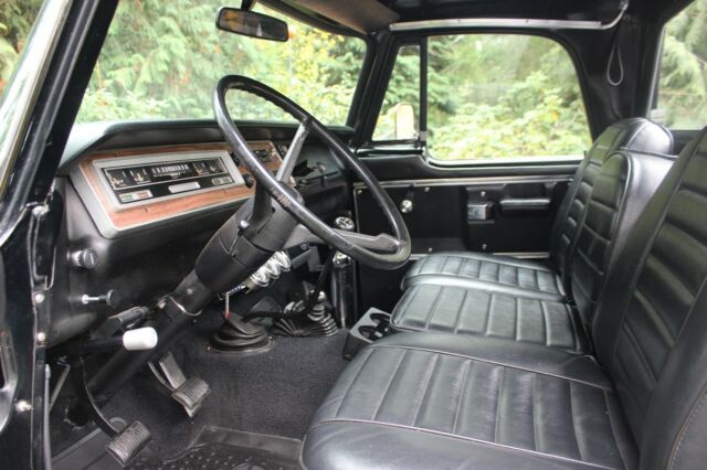 Dodge Power Wagon 1970 image number 3