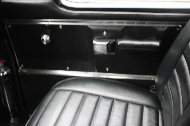 Dodge Power Wagon 1970 image number 38