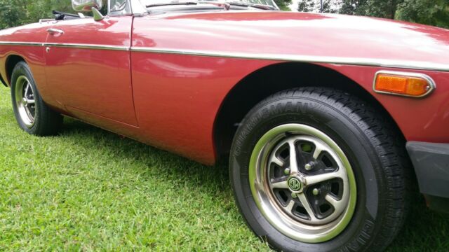 MG MGB 1979 image number 11