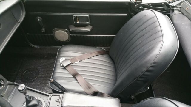 MG MGB 1979 image number 41
