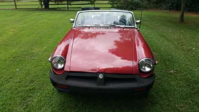 MG MGB 1979 image number 8