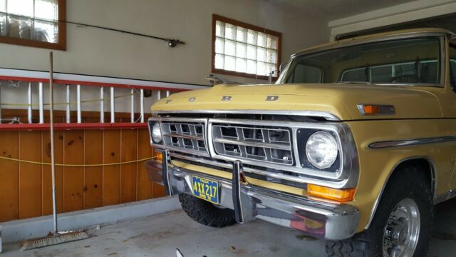 Ford F-250 1972 image number 19