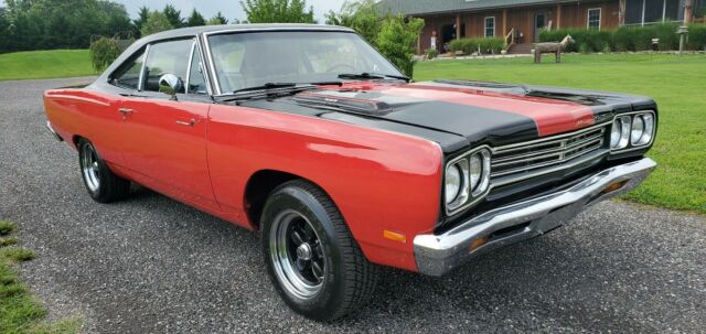 Plymouth Road Runner 1969 image number 34