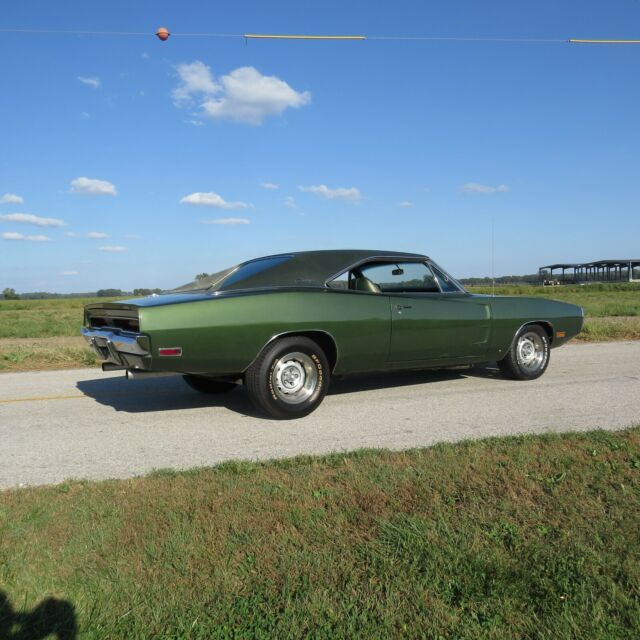 Dodge Charger 1970 image number 27