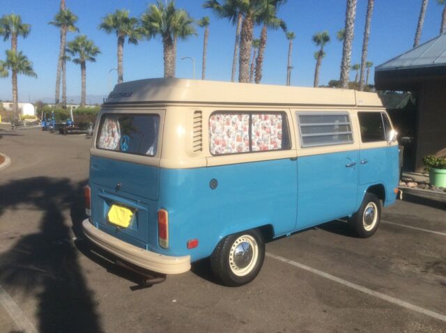 Volkswagen Bus/Vanagon 1977 image number 24