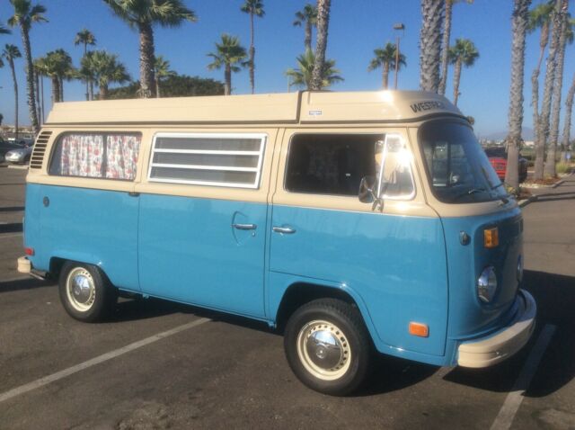 Volkswagen Bus/Vanagon 1977 image number 25