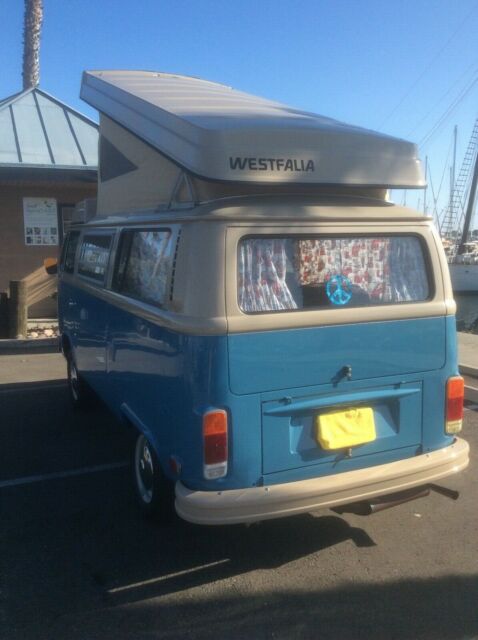 Volkswagen Bus/Vanagon 1977 image number 29
