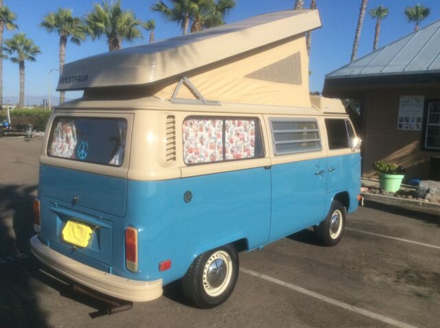 Volkswagen Bus/Vanagon 1977 image number 30