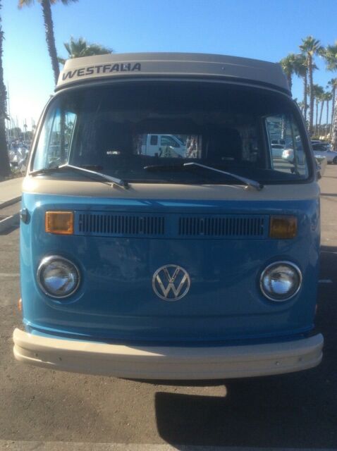 Volkswagen Bus/Vanagon 1977 image number 4