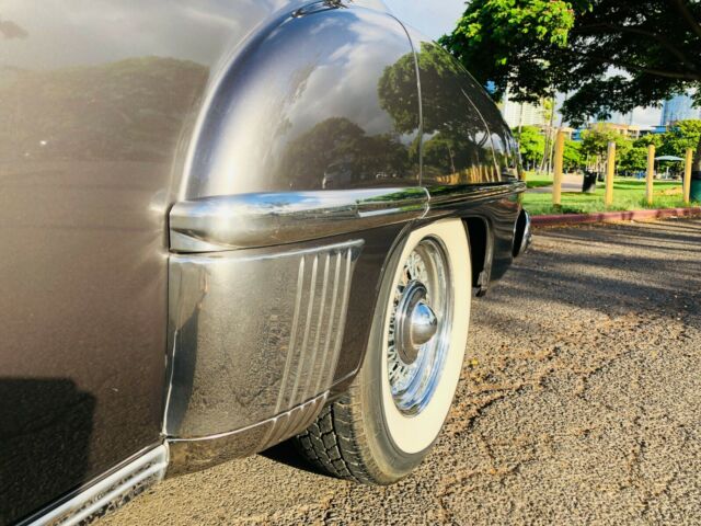 Oldsmobile Eighty-Eight 1949 image number 10