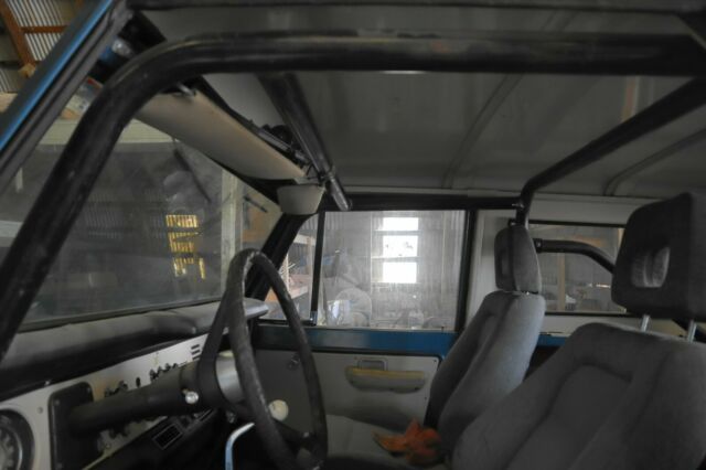 Ford Bronco 1970 image number 15