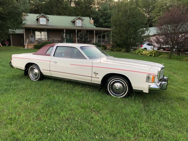 Chrysler Cordoba 1979 image number 1