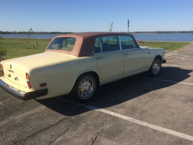 Rolls-Royce Silver Shadow 1976 image number 23