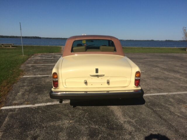 Rolls-Royce Silver Shadow 1976 image number 27