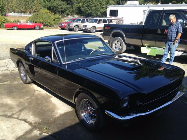 Ford Mustang 1965 image number 13