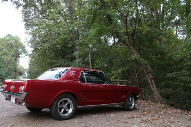 Ford Mustang 1966 image number 6