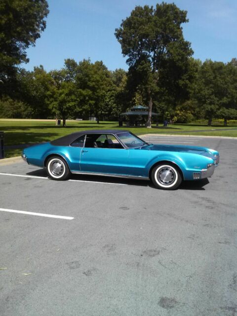 Oldsmobile Toronado 1967 image number 27