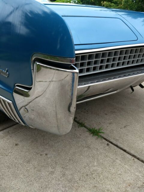 Oldsmobile Toronado 1967 image number 35