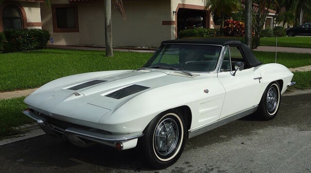 Chevrolet Corvette 1963 image number 23