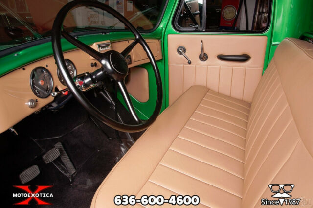 International Harvester R110 3/4-ton 1952 image number 12