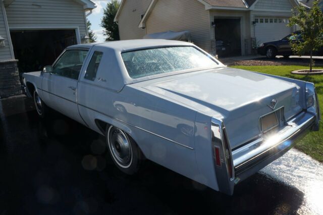 Cadillac DeVille 1979 image number 14