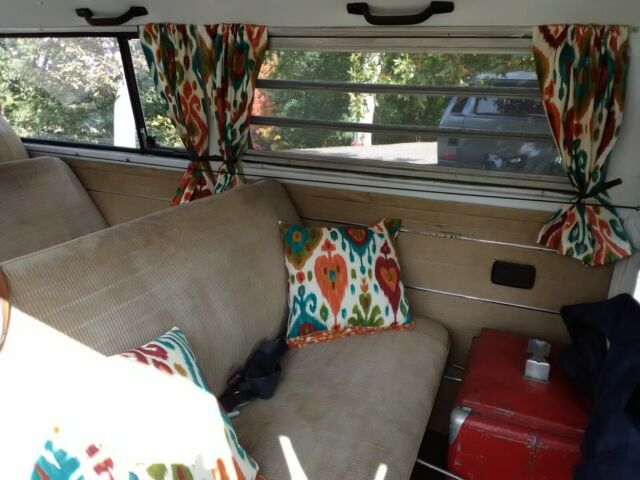 Volkswagen Bus/Vanagon 1977 image number 6