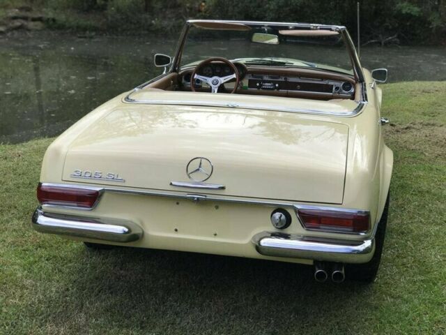 Mercedes-Benz SL-Class 1965 image number 6