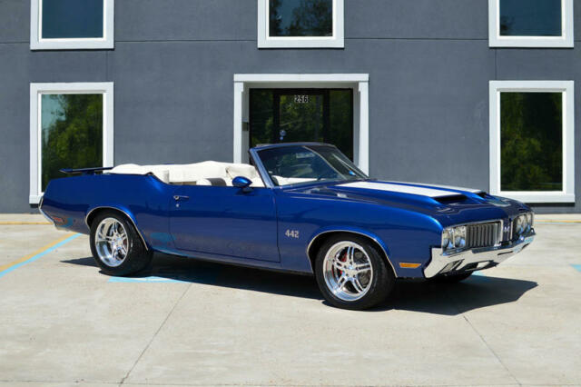 Oldsmobile Cutlass 1970 image number 1