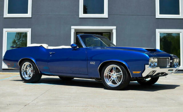 Oldsmobile Cutlass 1970 image number 3