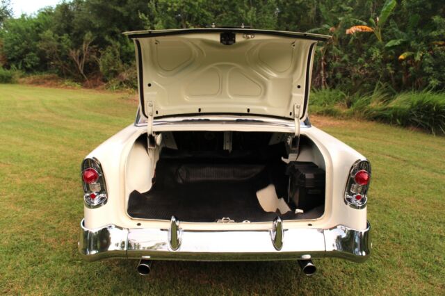 Chevrolet Bel Air/150/210 1956 image number 23