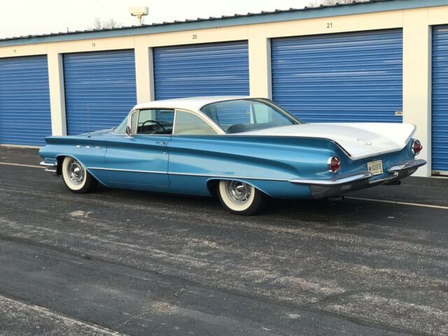 Buick LeSabre 1960 image number 43