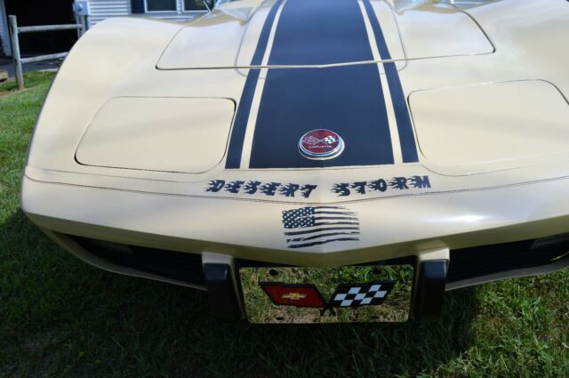 Chevrolet Corvette 1976 image number 5