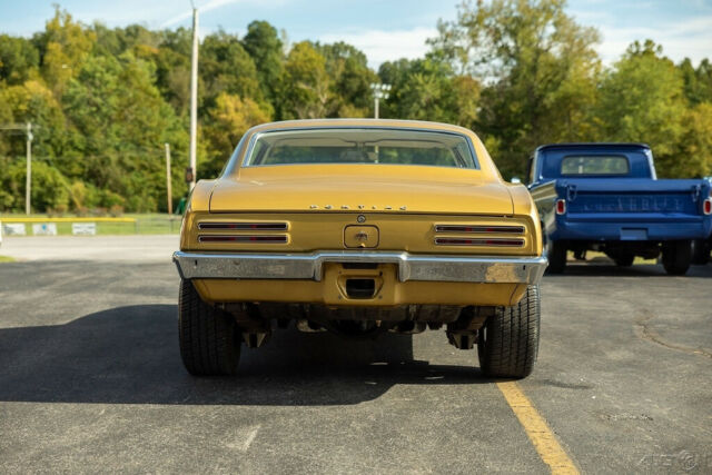 Pontiac Firebird 1967 image number 29