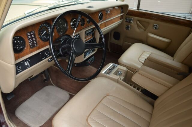 Rolls-Royce Silver Shadow 1979 image number 13