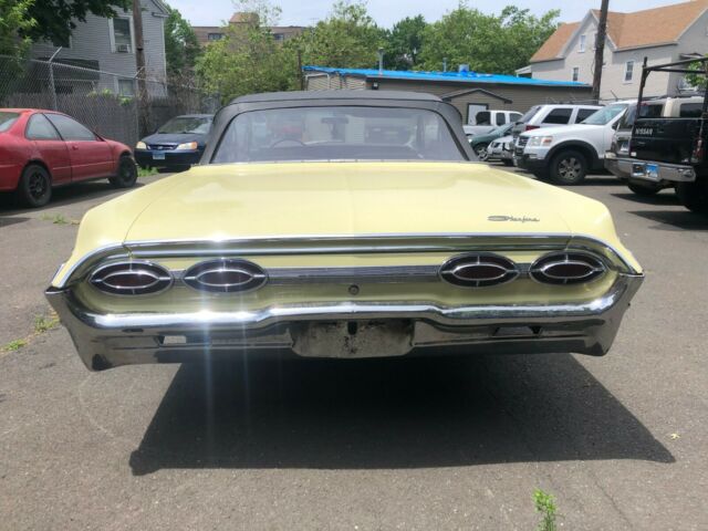 Oldsmobile Starfire 1962 image number 20