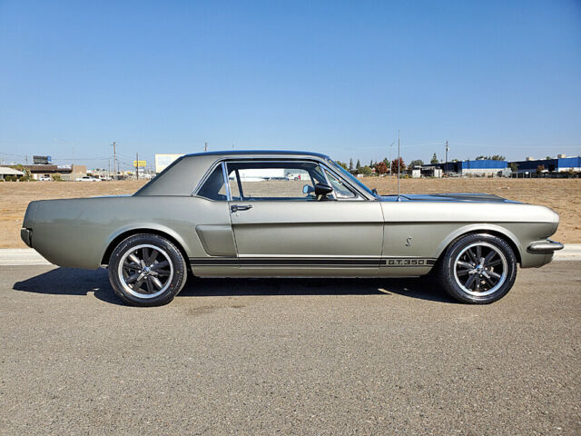 Ford Mustang 1965 image number 26
