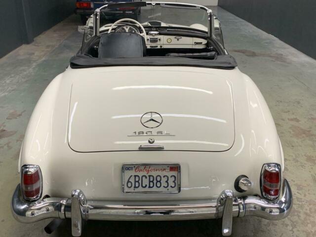 Mercedes-Benz SL-Class 1962 image number 19