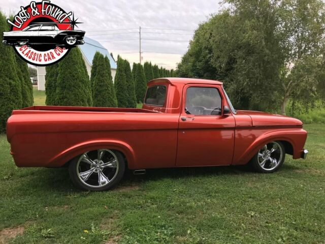 Ford Unibody F100 Pickup Truck 1961 image number 26