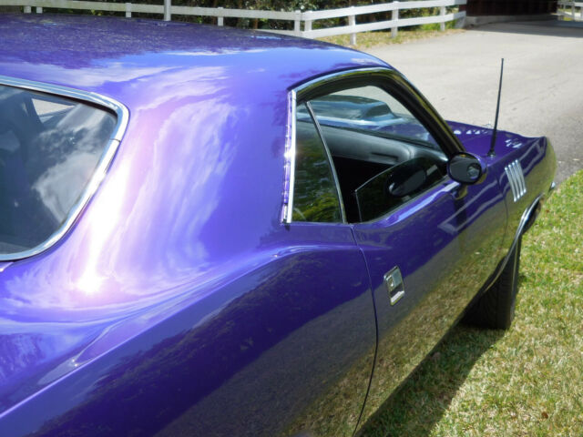 Plymouth Barracuda 1971 image number 6