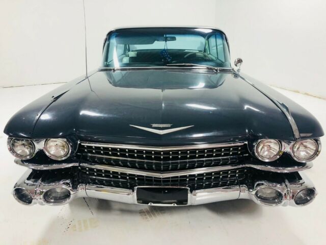Cadillac DeVille 1959 image number 13