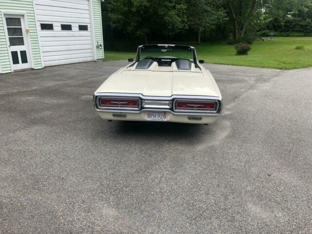 Ford Thunderbird 1964 image number 11