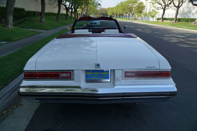Buick LeSabre Custom Convertible 1975 image number 9
