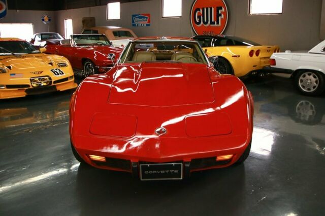 Chevrolet Corvette 1976 image number 21