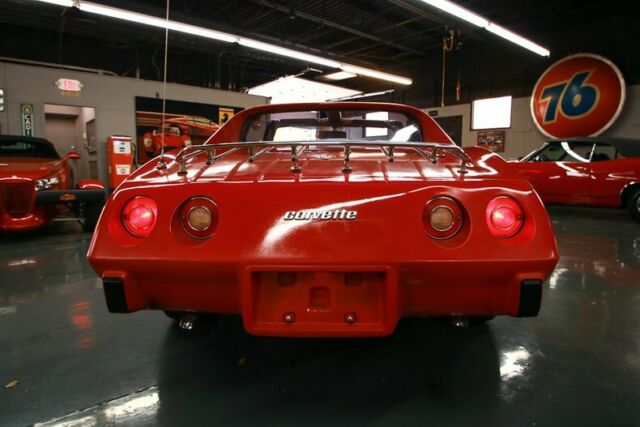 Chevrolet Corvette 1976 image number 8