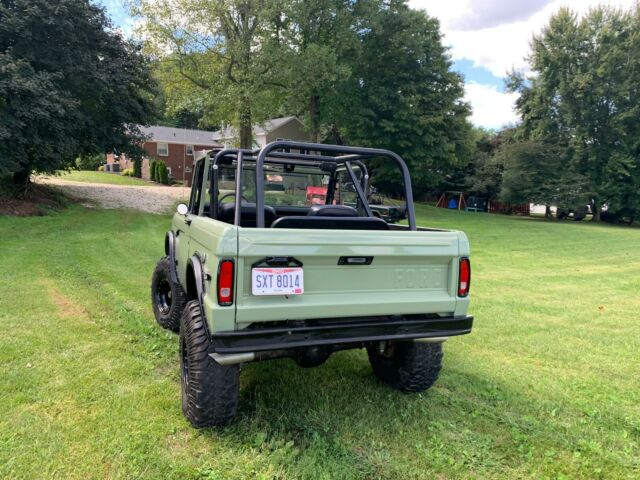 Ford Bronco 1970 image number 22