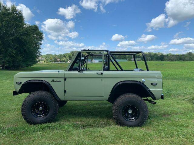 Ford Bronco 1970 image number 26